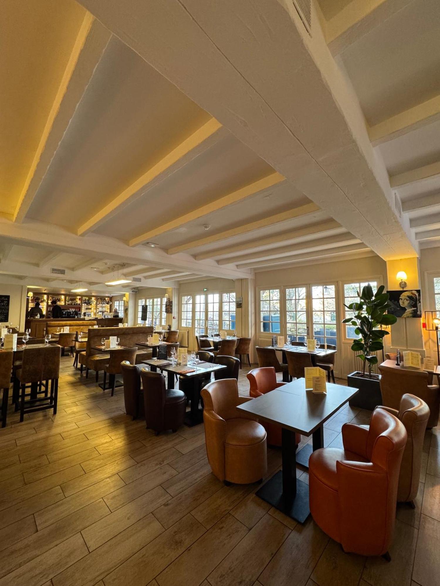 Best Western Blanche De Castille Dourdan Luaran gambar