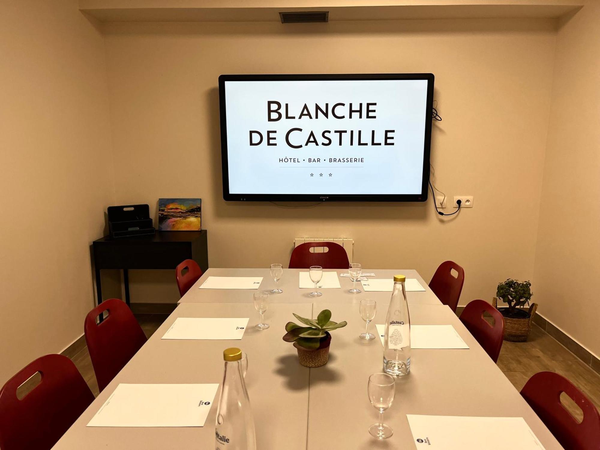 Best Western Blanche De Castille Dourdan Luaran gambar